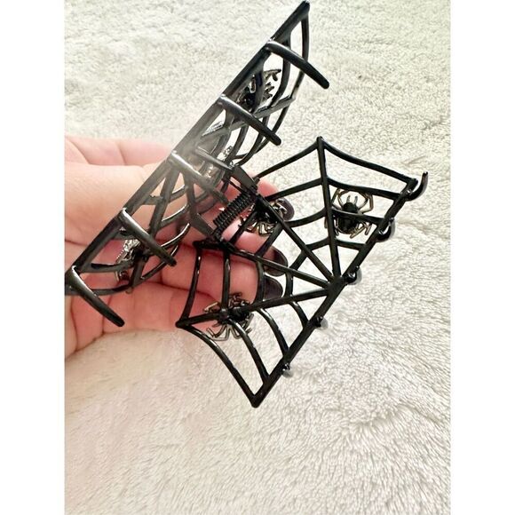Piper K black spiderweb metal hair club with gunmetal spiders with rhinestones - Picture 4 of 6